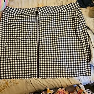 Black and white mini skirt